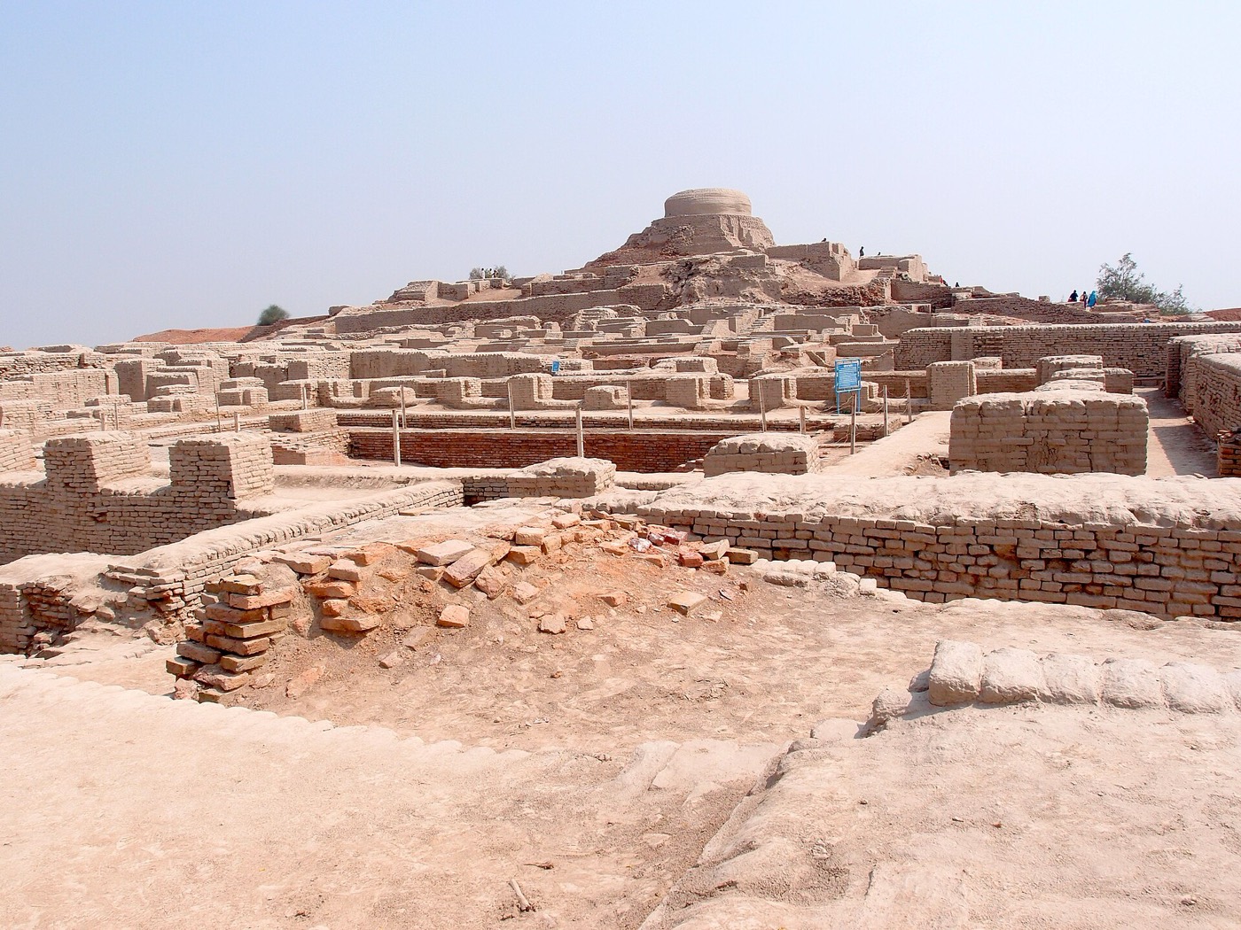 The Indus Valley, Mohenjo-daro